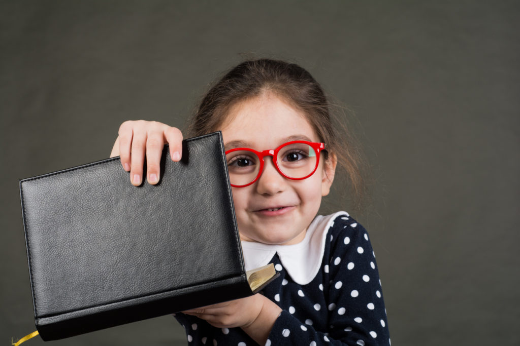 Fille lunettes enfants